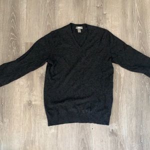 Neiman Marcus 100% cashmere sweater